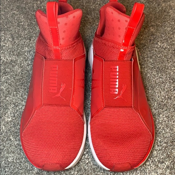 Red Pumas - Picture 2 of 5